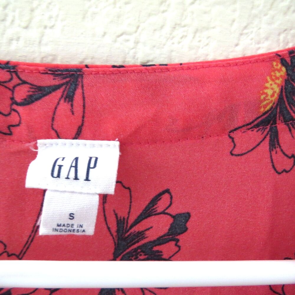 GAP Women's Pink Poppy V-neck Peplum Top  Small EUC - Picture 3 of 5